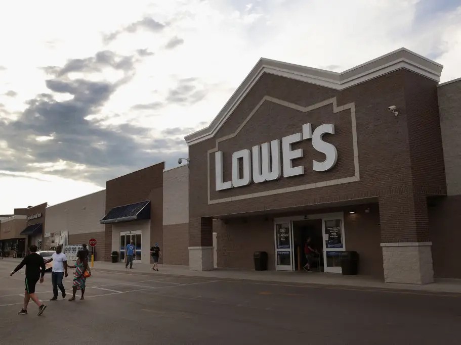 Is Lowes Going Out Of Business In Canada